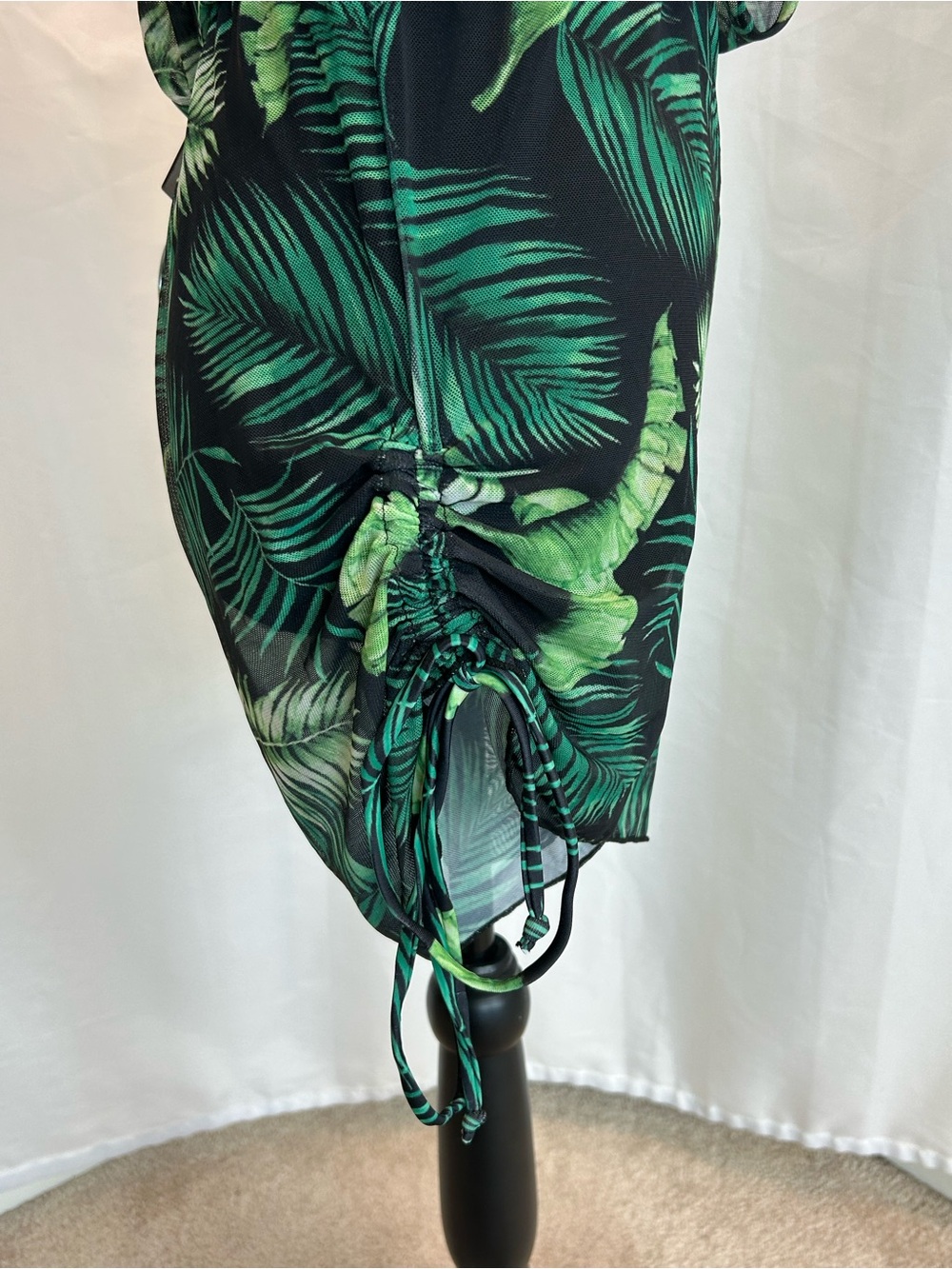 Tropical Palm Leaf Sheer deep plunge Romper Cover-Up Long Sleeve Black Green M - Picture 7 of 16